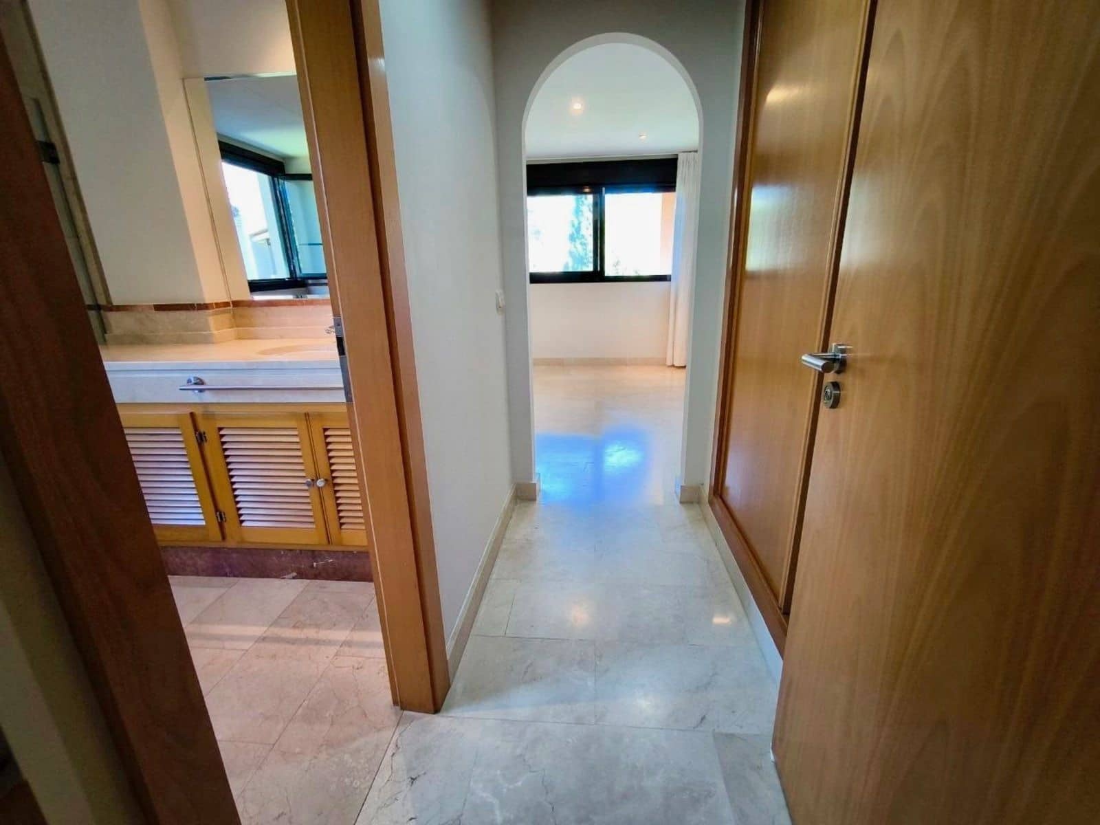2 slaapkamer Penthouse te koop in Puerto Banus - € 719.000 (Ref: 9878305)