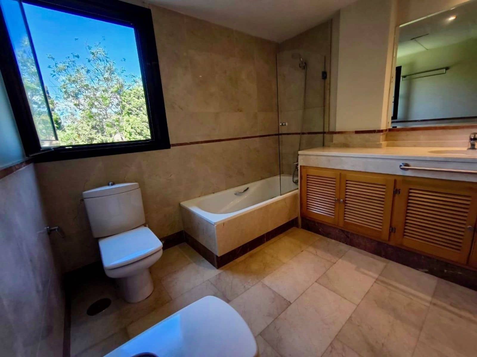 3 slaapkamer Penthouse te koop in Puerto Banus - € 1.990.000 (Ref: 9878307)