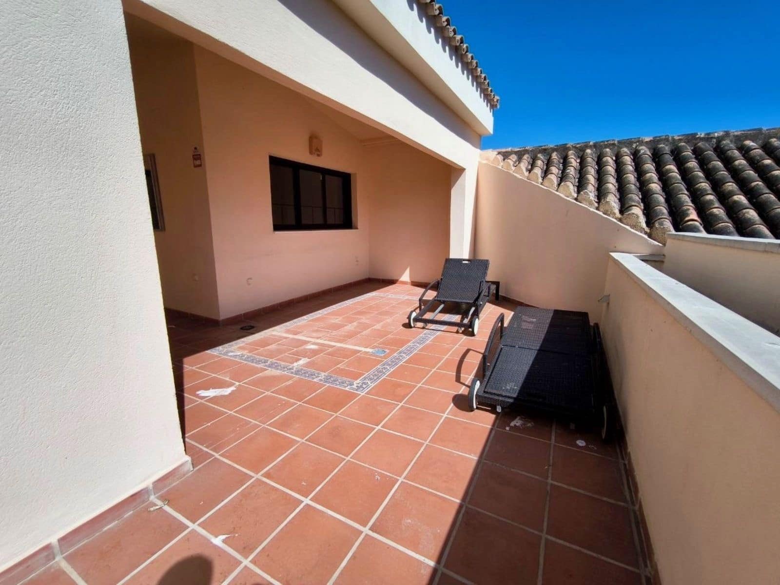 3 slaapkamer Penthouse te koop in Puerto Banus - € 1.990.000 (Ref: 9878307)