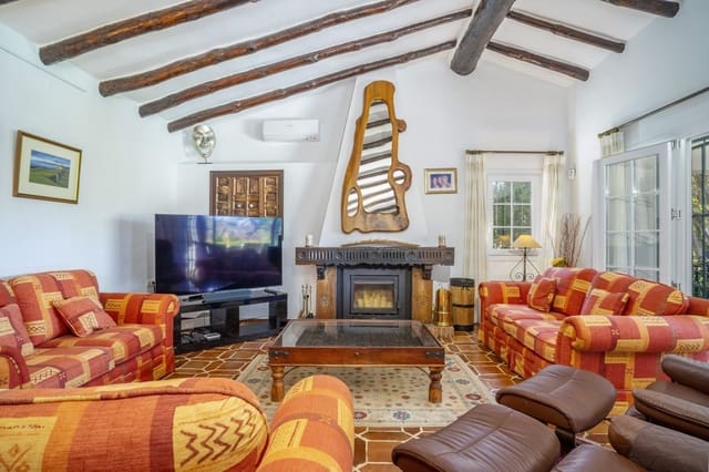 4 slaapkamer Villa te koop in Guadalmina Alta, Marbella - € 1.595.000 (Ref: 9878309)