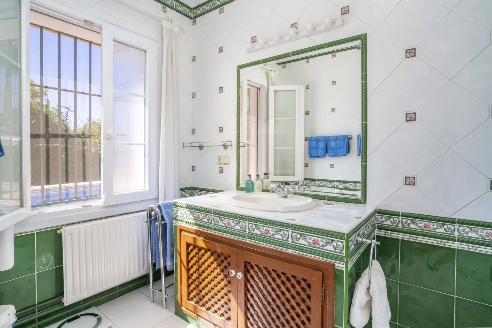4 slaapkamer Villa te koop in Guadalmina - € 1.595.000 (Ref: 9878309)