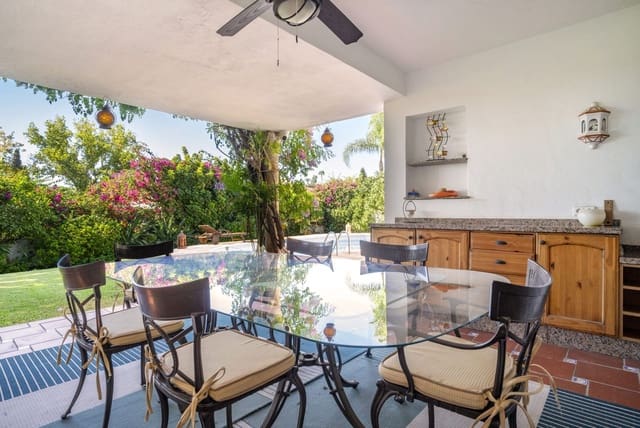 4 slaapkamer Villa te koop in Guadalmina Alta, Marbella - € 1.595.000 (Ref: 9878309)
