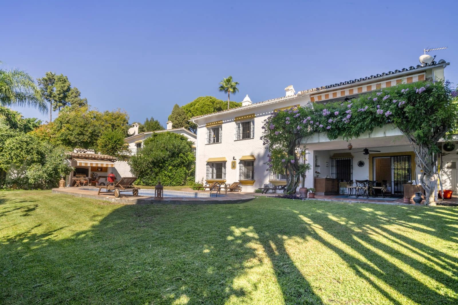 4 slaapkamer Villa te koop in Guadalmina - € 1.595.000 (Ref: 9878309)