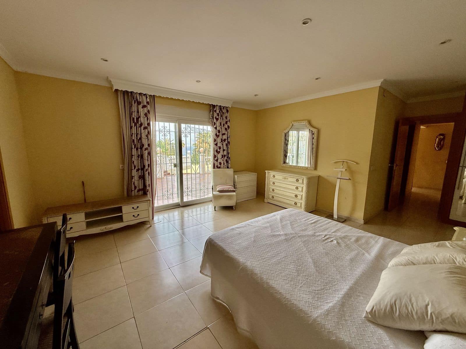 6 quarto Moradia para venda em Calahonda - 1 790 000 € (Ref: 9878314)
