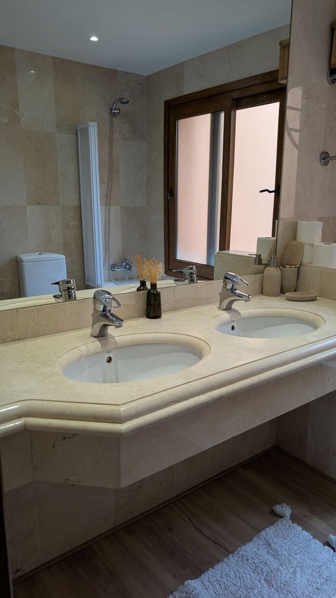 4 camera da letto Villetta Bifamiliare in vendita in Riviera del Sol - 600.000 € (Rif: 9878317)