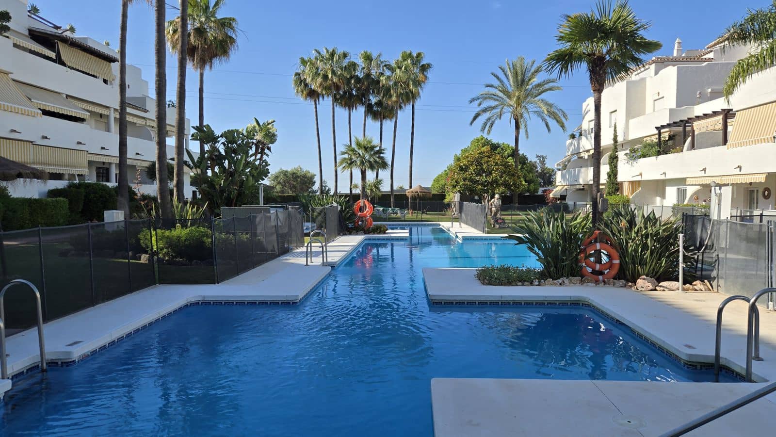 1 chambre Appartement à vendre à Golden Mile - 368 000 € (Ref: 9878324)