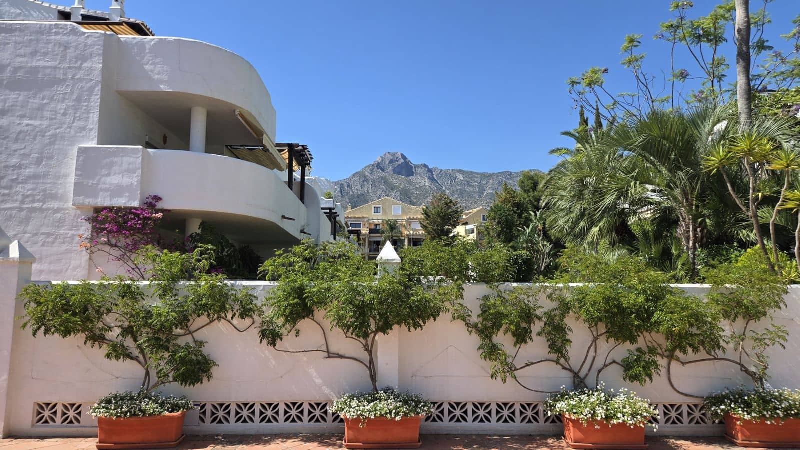 1 chambre Appartement à vendre à Golden Mile - 368 000 € (Ref: 9878324)