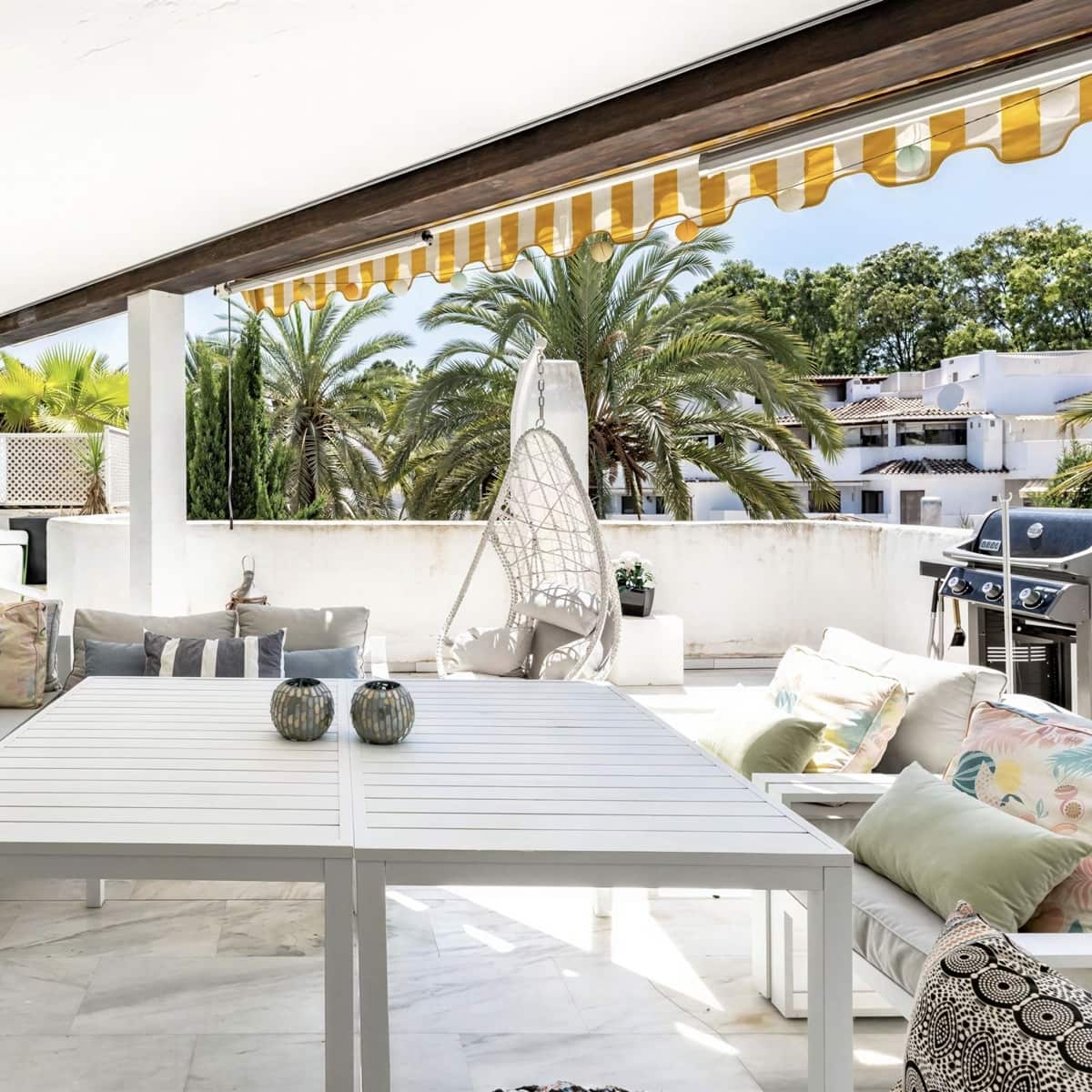 4 bedroom Apartment for sale in Elviria - € 899,000 (Ref: 9878340)