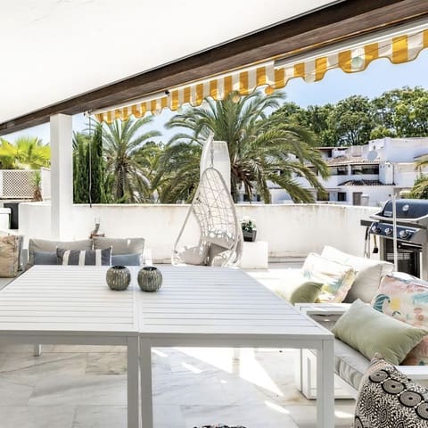 4 chambre Appartement à vendre à Elviria, Marbella - 899 000 € (Ref: 9878340)