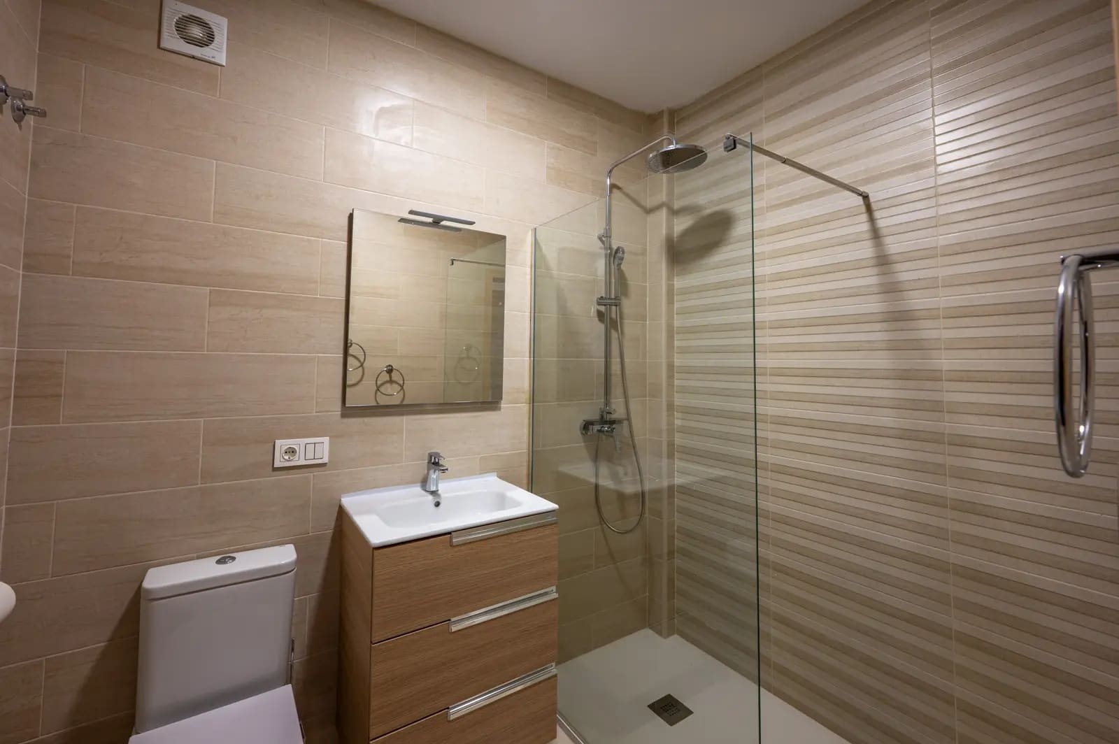 Chalet de 4 habitaciones en Casares en venta - 1.250.000 € (Ref: 9878343)