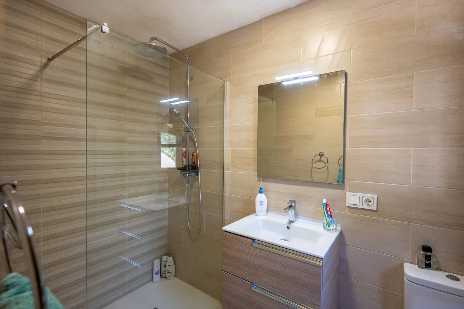 Chalet de 4 habitaciones en Casares en venta - 1.250.000 € (Ref: 9878343)