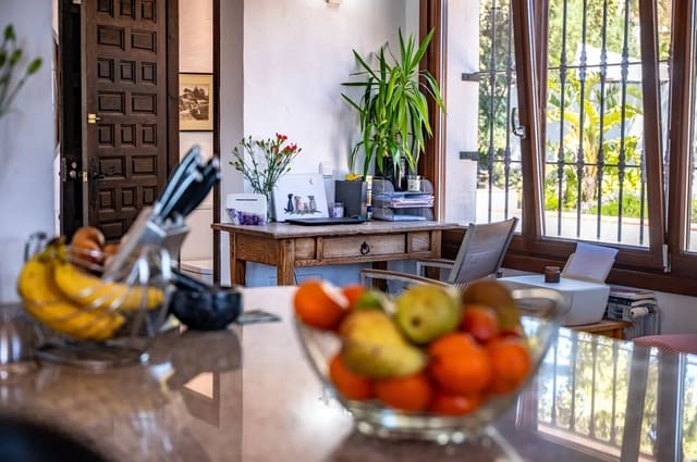 4 sypialnia Willa na sprzedaż w Casares - 1 250 000 € (Ref: 9878343)