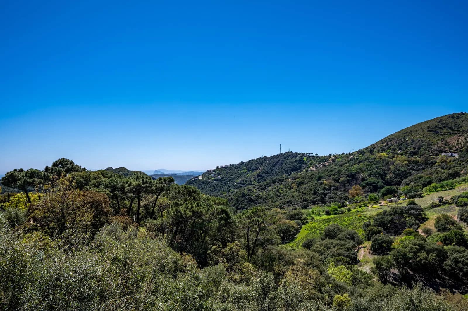 Chalet de 4 habitaciones en Casares en venta - 1.250.000 € (Ref: 9878343)