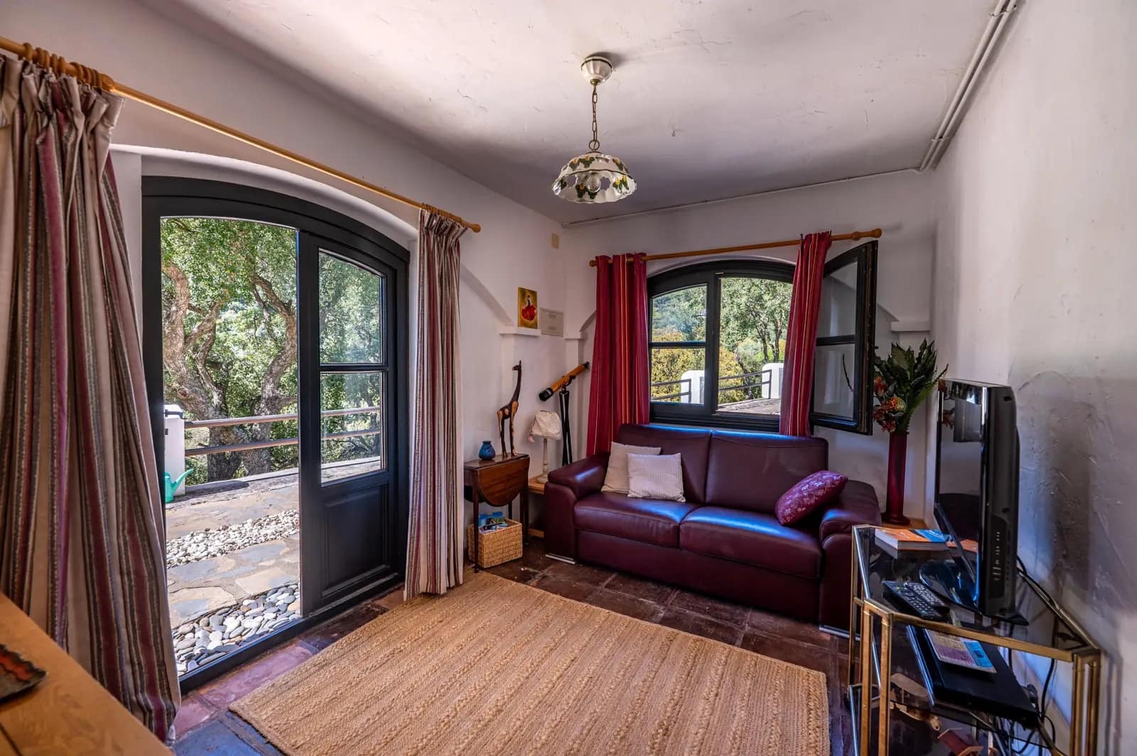 Chalet de 4 habitaciones en Casares en venta - 1.250.000 € (Ref: 9878343)