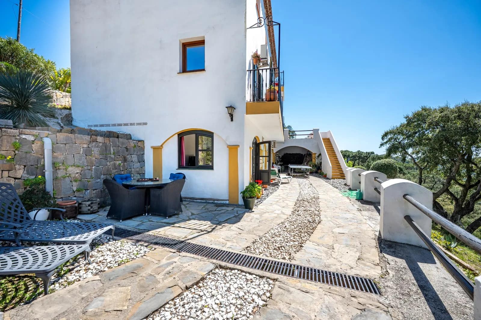 Chalet de 4 habitaciones en Casares en venta - 1.250.000 € (Ref: 9878343)