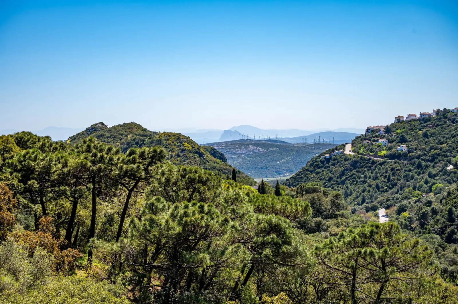 Chalet de 4 habitaciones en Casares en venta - 1.250.000 € (Ref: 9878343)