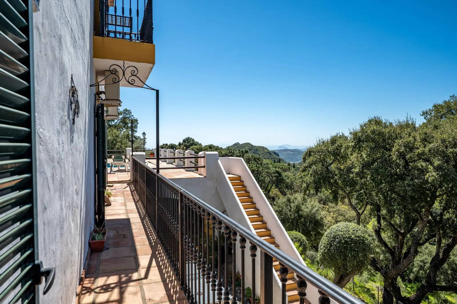 Chalet de 4 habitaciones en Casares en venta - 1.250.000 € (Ref: 9878343)