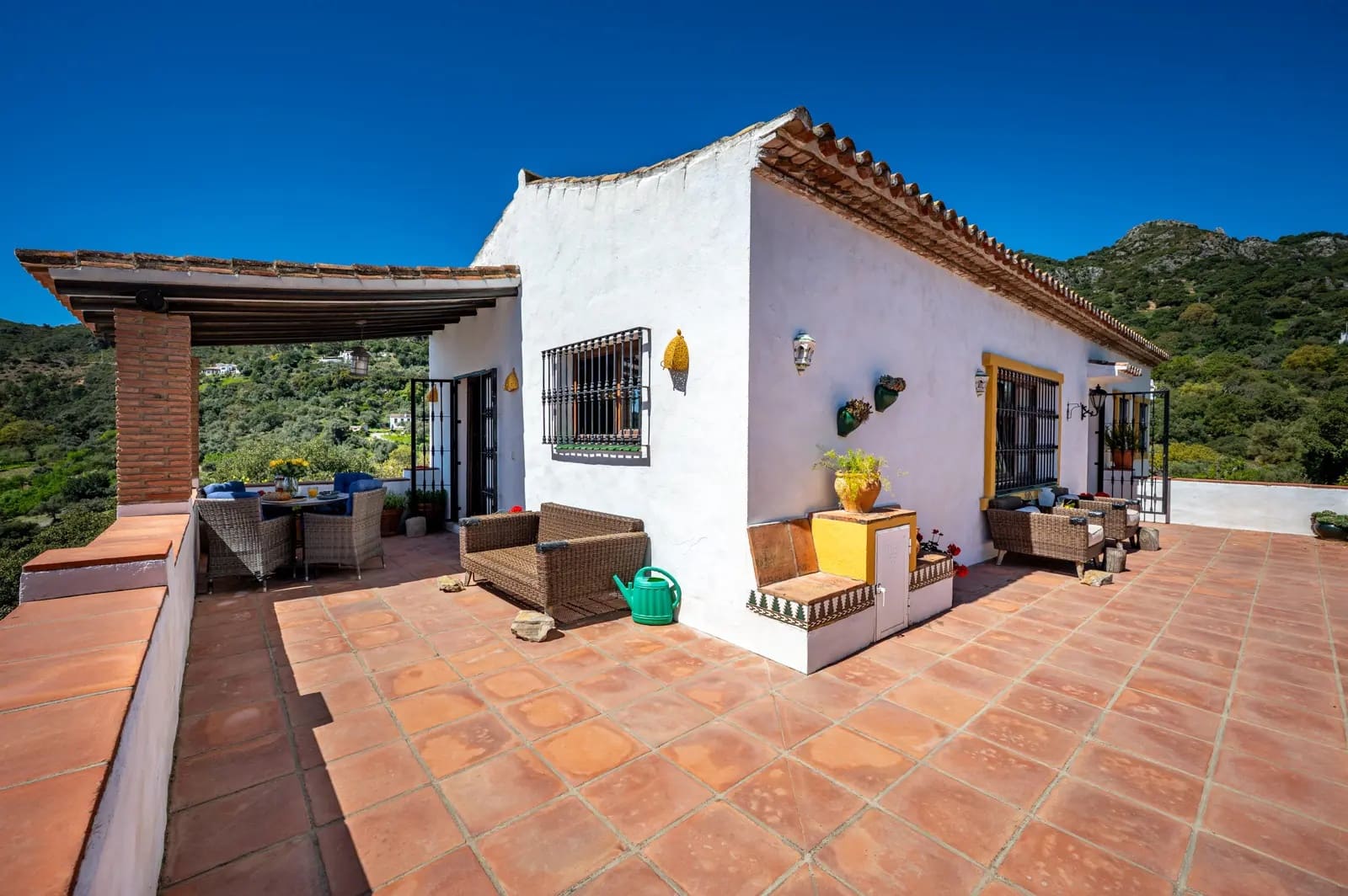 Chalet de 4 habitaciones en Casares en venta - 1.250.000 € (Ref: 9878343)