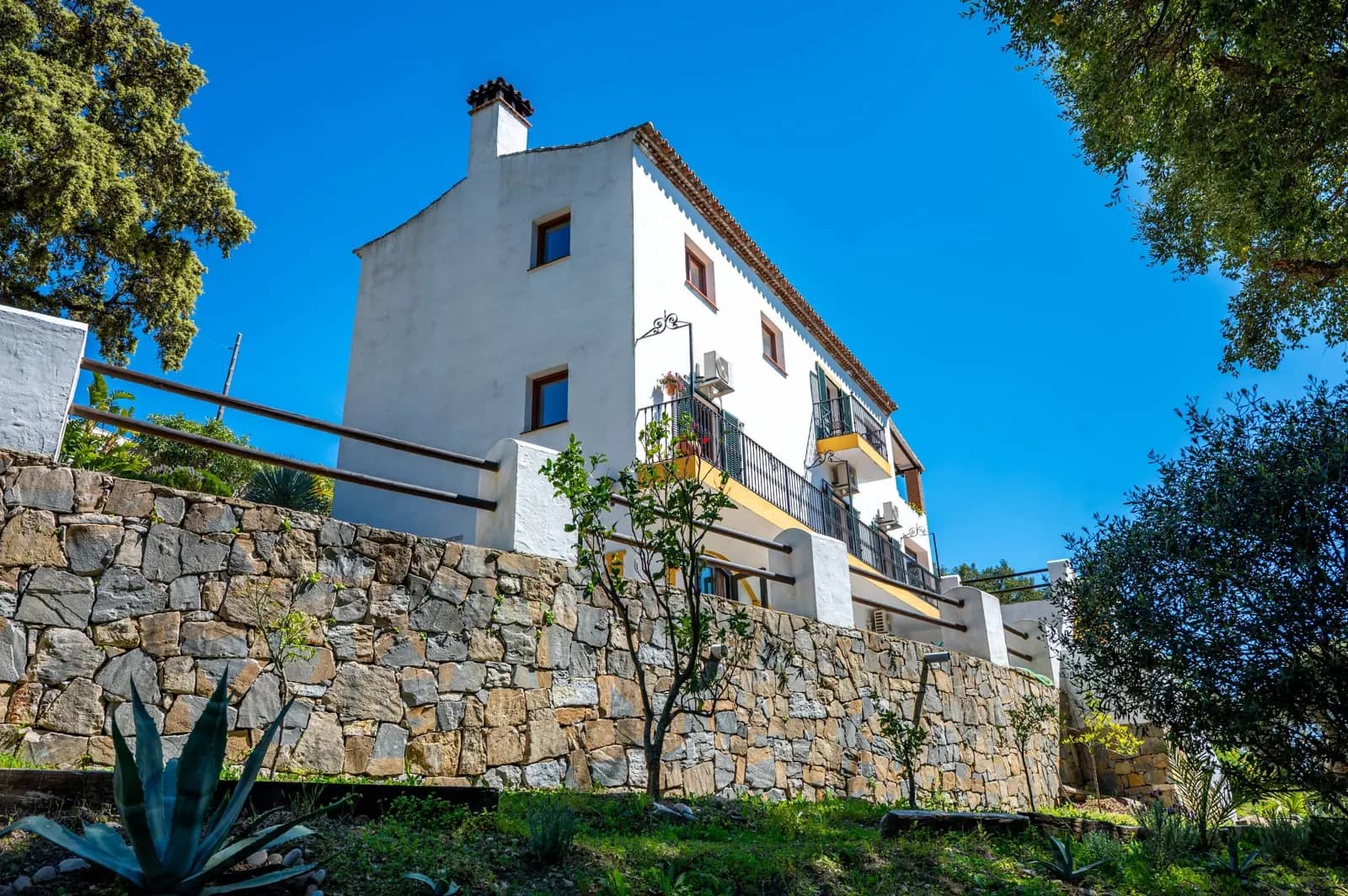 Chalet de 4 habitaciones en Casares en venta - 1.250.000 € (Ref: 9878343)