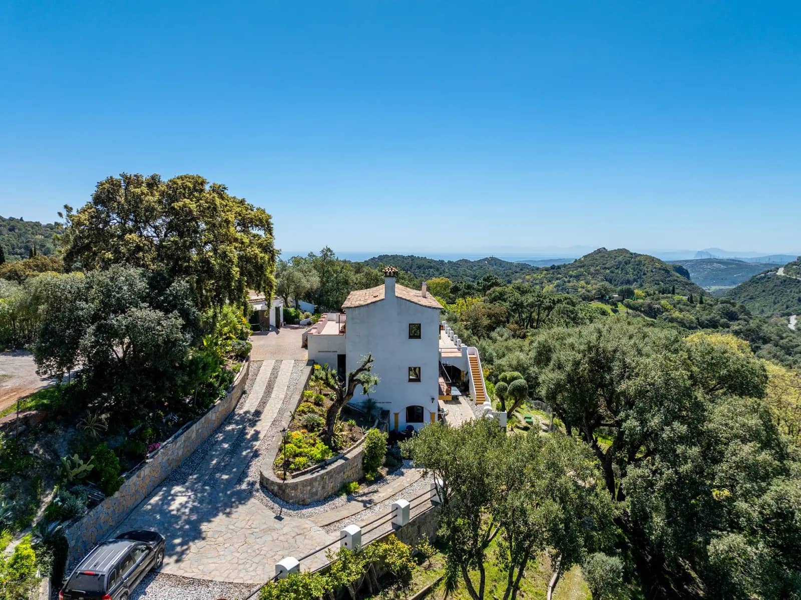 Chalet de 4 habitaciones en Casares en venta - 1.250.000 € (Ref: 9878343)