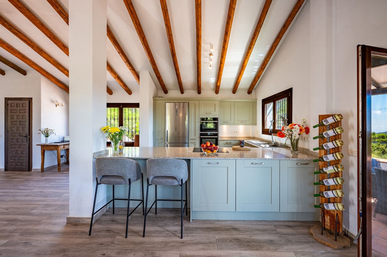 4 bedroom Villa for sale in Casares with pool garage - € 1,100,000 (Ref: 9878343)