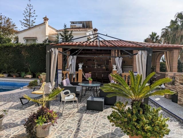 5 sovrum Villa till salu i Benalmádena - 950 000 € (Ref: 9878347)