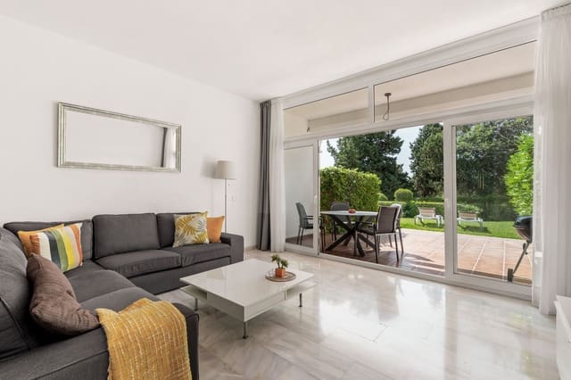2 quarto Casa em Banda para venda em Aloha Golf, Marbella - 635 000 € (Ref: 9878348)
