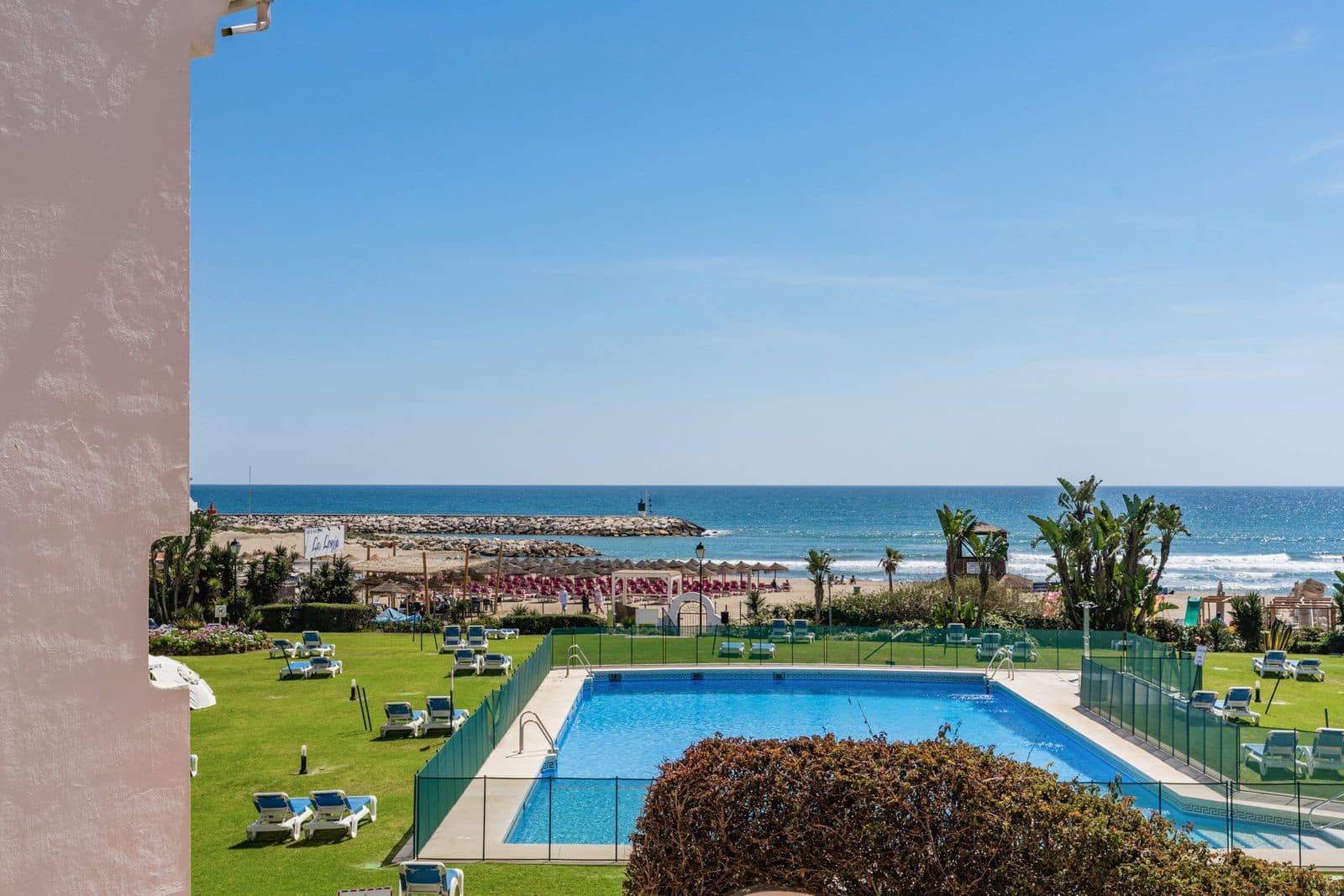 2 soverom Penthouse til salgs i Cabopino - € 995 000 (Ref: 9878353)