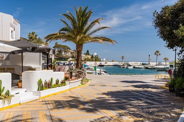 2 soverom Penthouse til salgs i Cabopino, Marbella - € 995 000 (Ref: 9878353)