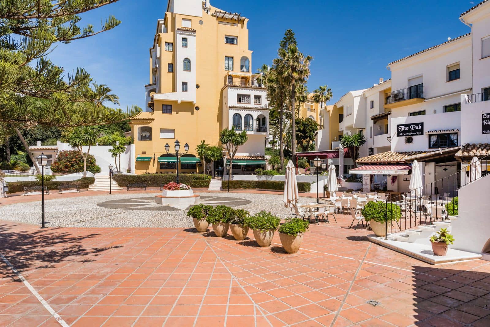 2 soverom Penthouse til salgs i Cabopino - € 995 000 (Ref: 9878353)