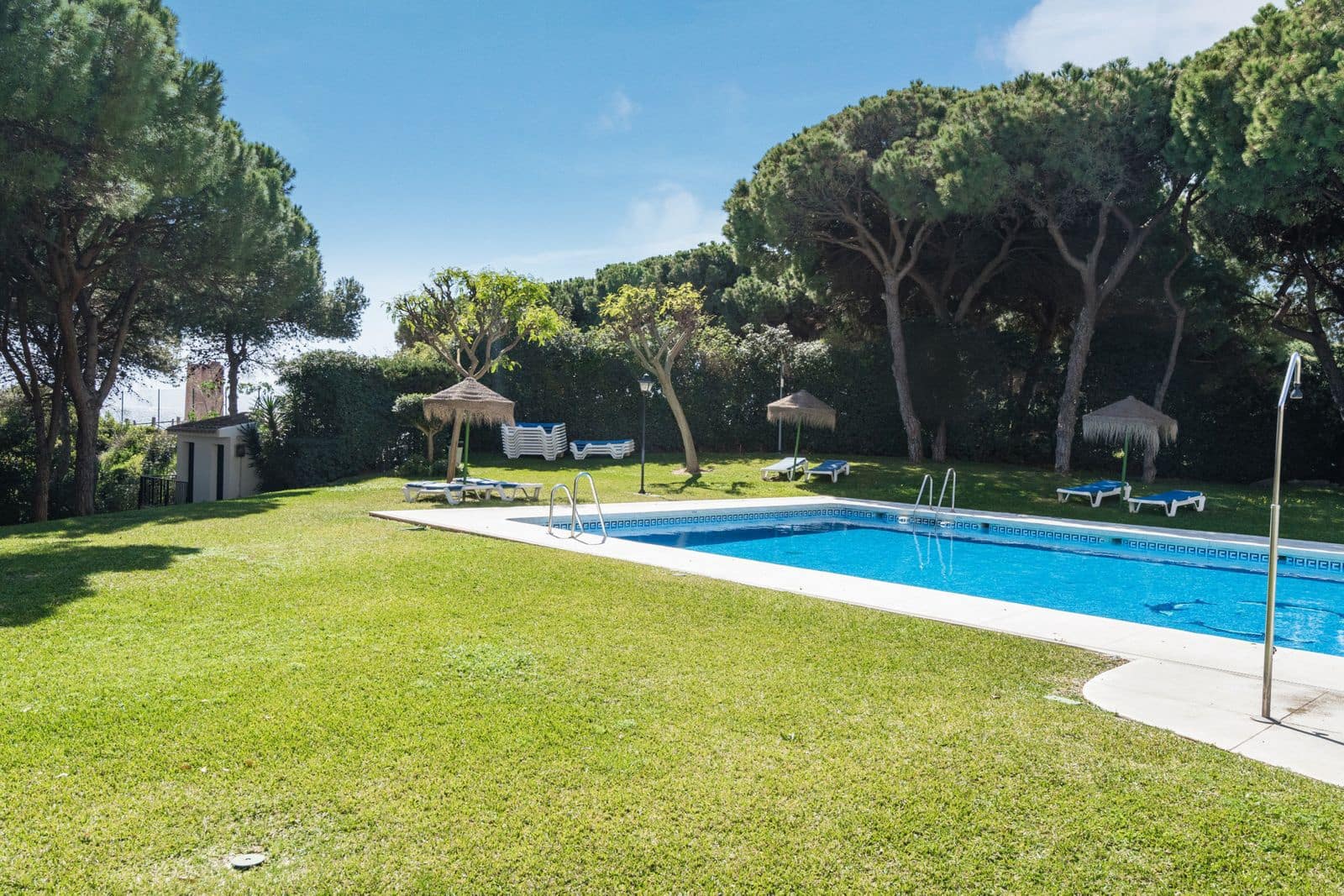 2 soverom Penthouse til salgs i Cabopino - € 995 000 (Ref: 9878353)
