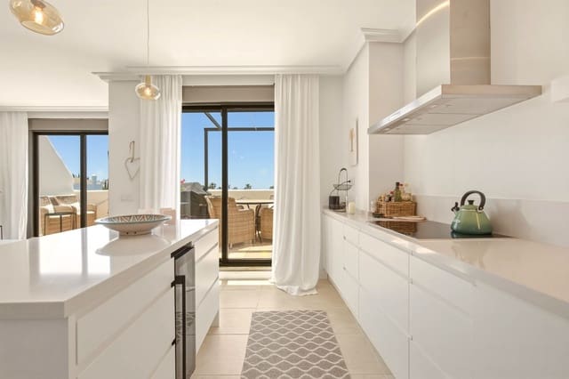 3 soverom Hus til salgs i Estepona - € 695 000 (Ref: 9878364)