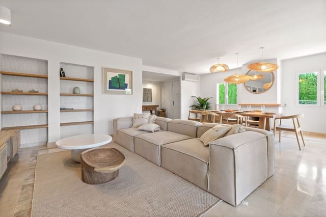 4 soveværelse Semi-Rækkehus til salg i Sotogrande, San Roque - € 1.250.000 (Ref: 9878365)