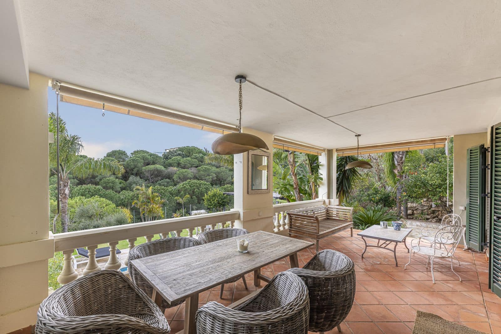 4 bedroom Villa for sale in Sotogrande - € 1,190,000 (Ref: 9878366)