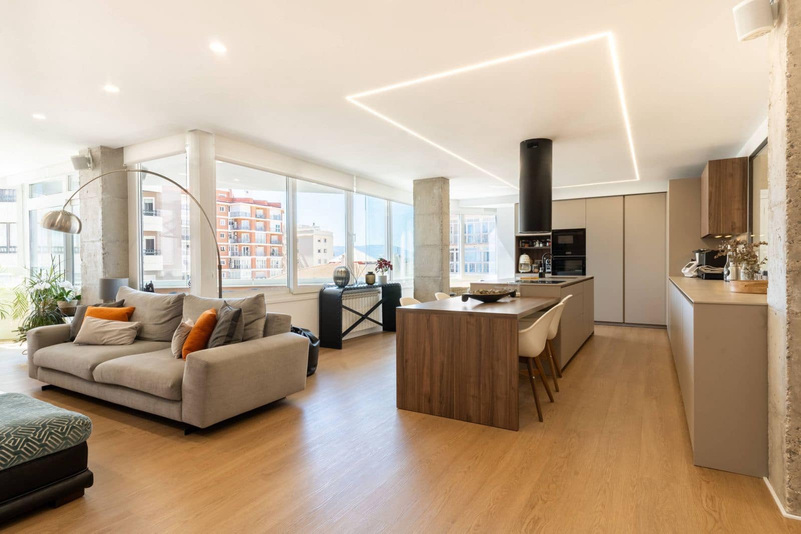 4 slaapkamer Appartement te koop in Malaga stad - € 1.695.000 (Ref: 9878376)