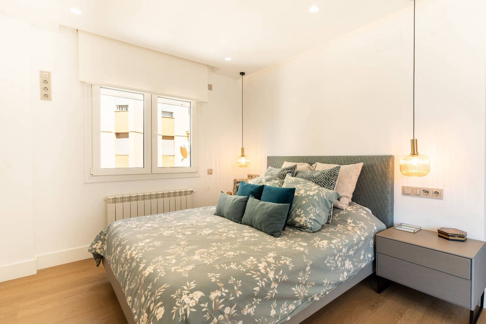 4 slaapkamer Appartement te koop in Malaga stad - € 1.695.000 (Ref: 9878376)