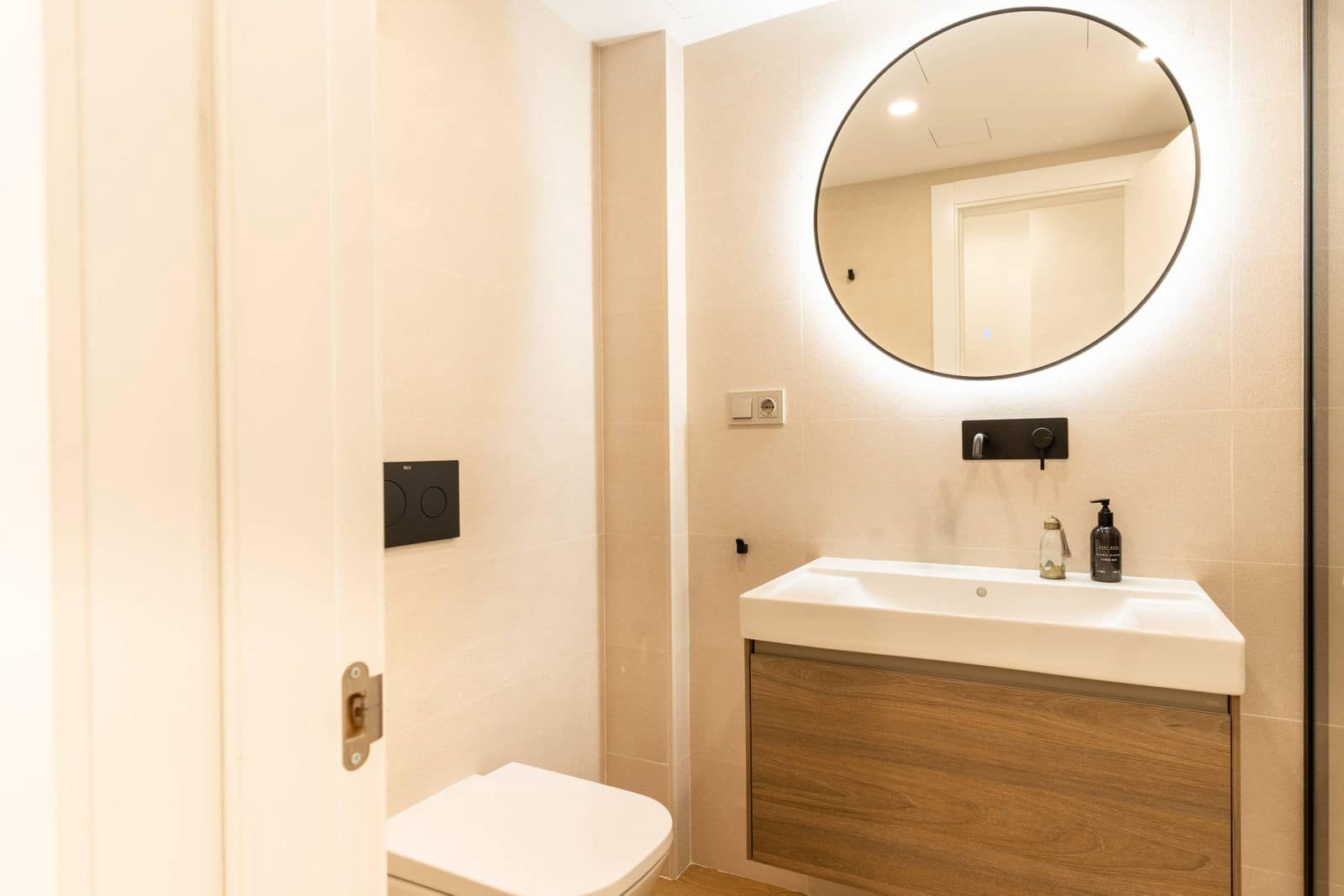 4 slaapkamer Appartement te koop in Malaga stad - € 1.695.000 (Ref: 9878376)