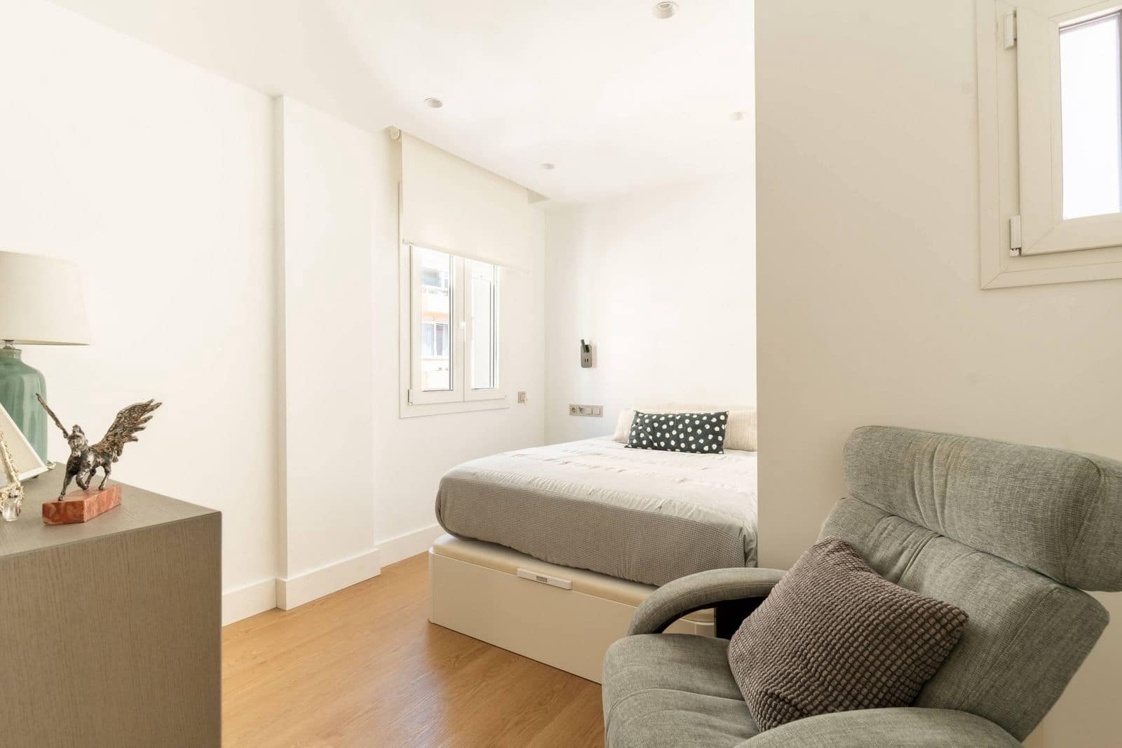 4 slaapkamer Appartement te koop in Malaga stad - € 1.695.000 (Ref: 9878376)