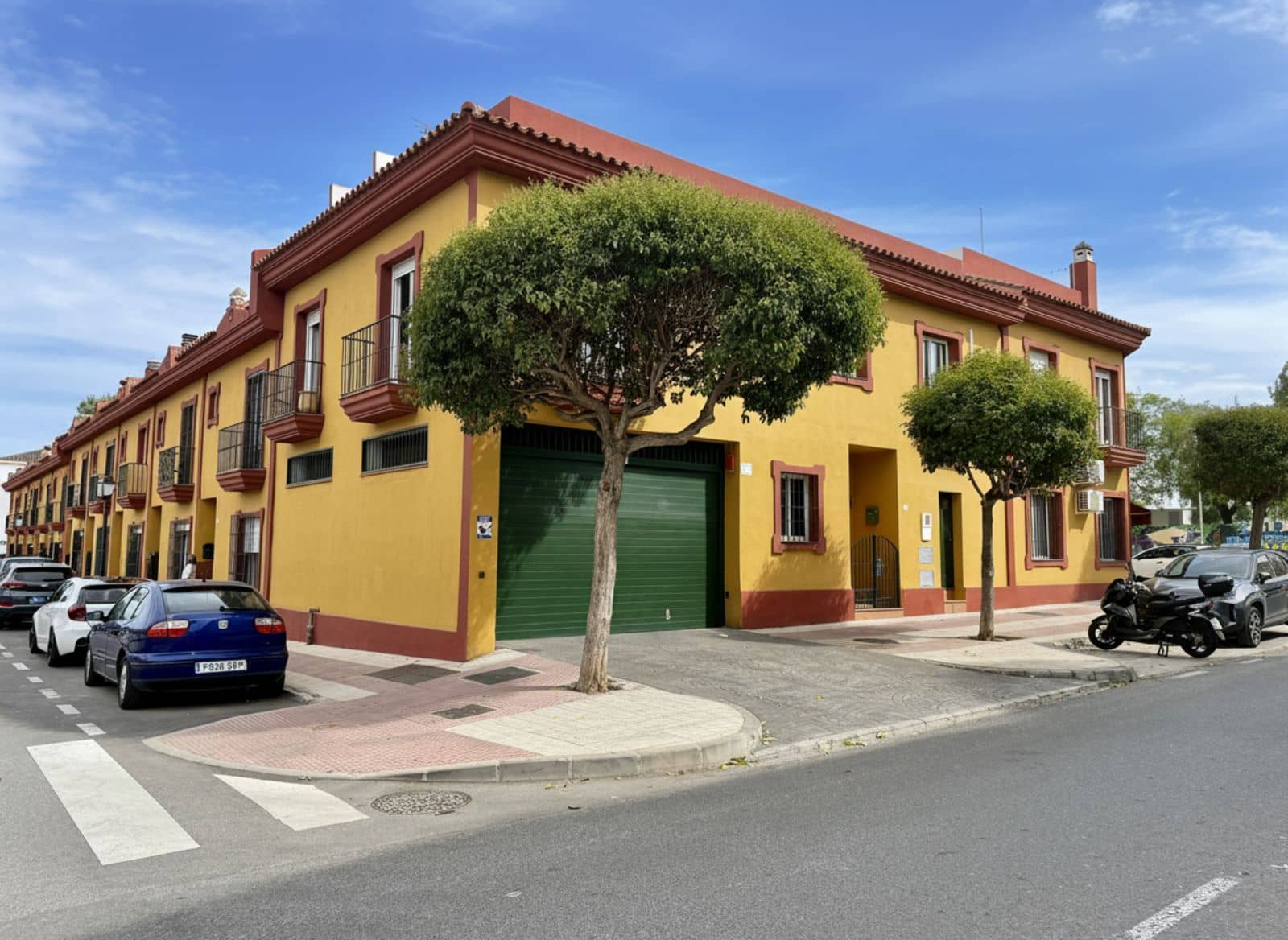 2 bedroom Townhouse for sale in San Pedro de Alcantara - € 375,000 (Ref: 9878379)