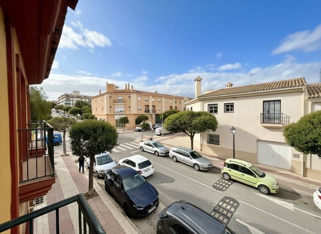 Casa de 2 habitaciones en San Pedro de Alcantara, Marbella en venta - 375.000 € (Ref: 9878379)