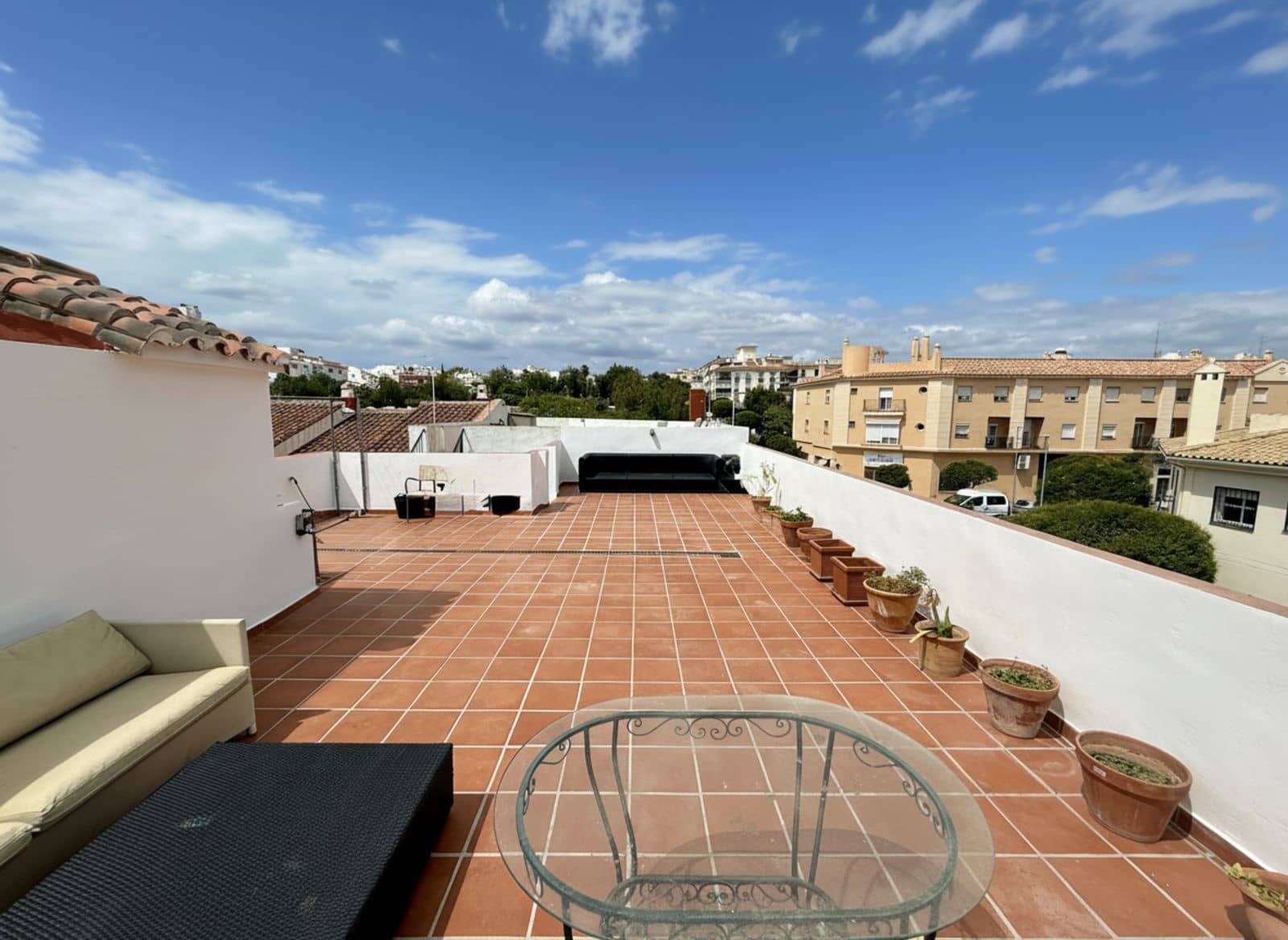 2 bedroom Townhouse for sale in San Pedro de Alcantara - € 375,000 (Ref: 9878379)