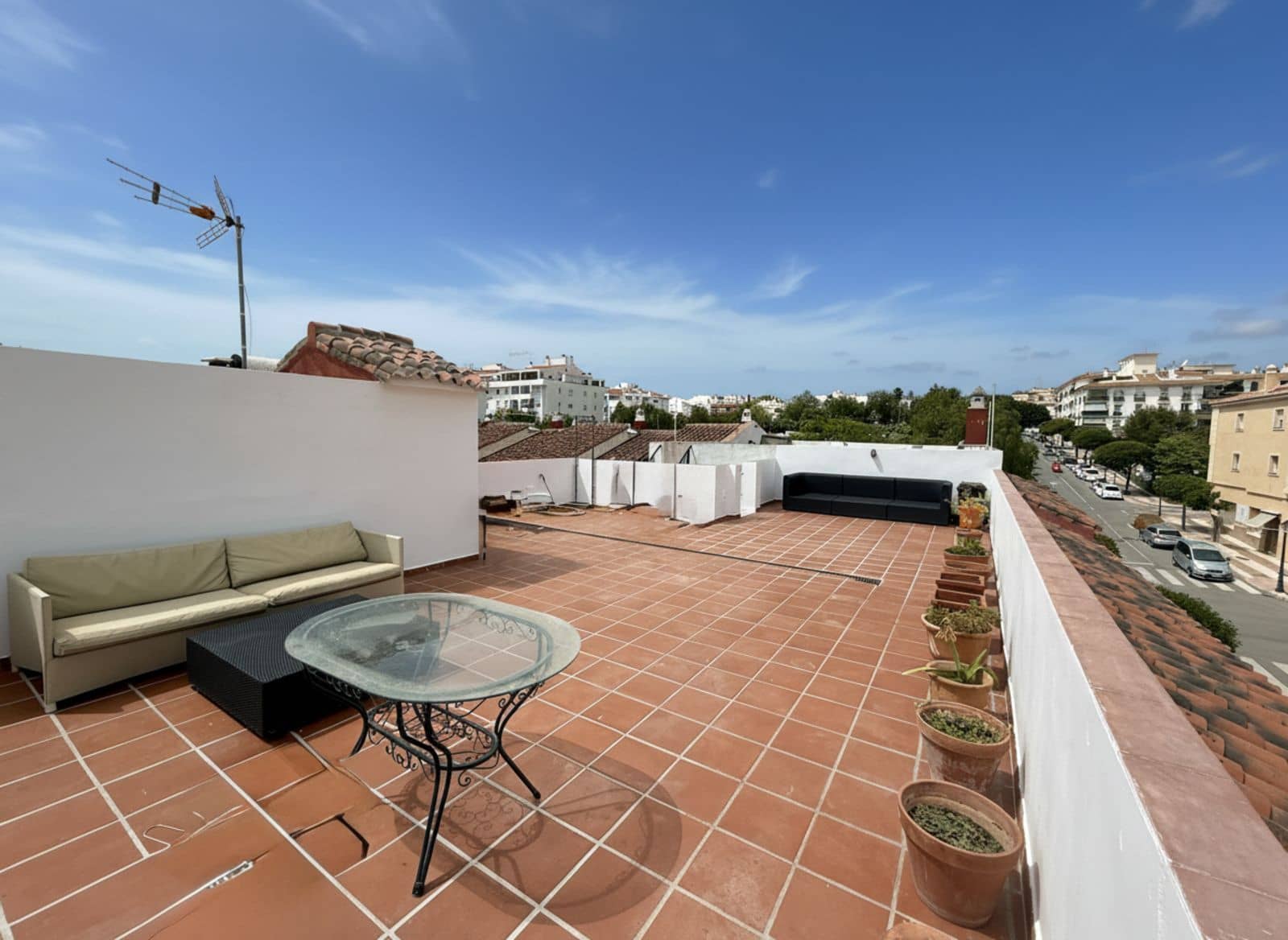 2 bedroom Townhouse for sale in San Pedro de Alcantara - € 375,000 (Ref: 9878379)