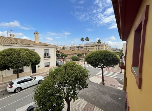 Casa de 2 habitaciones en San Pedro de Alcantara, Marbella en venta - 375.000 € (Ref: 9878379)