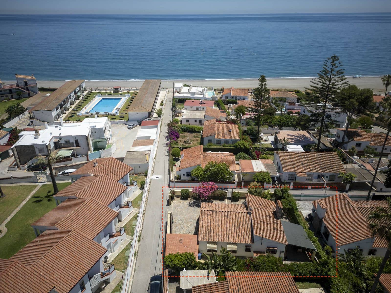 3 bedroom Villa for sale in La Duquesa / Puerto de la Duquesa - € 595,000 (Ref: 9878381)