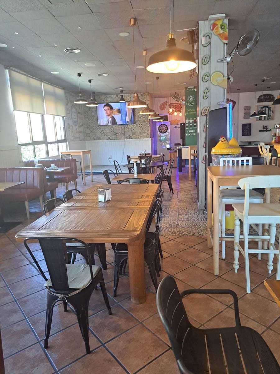 Restaurant/Bar til salg i Marbella - € 1.500.000 (Ref: 9878383)