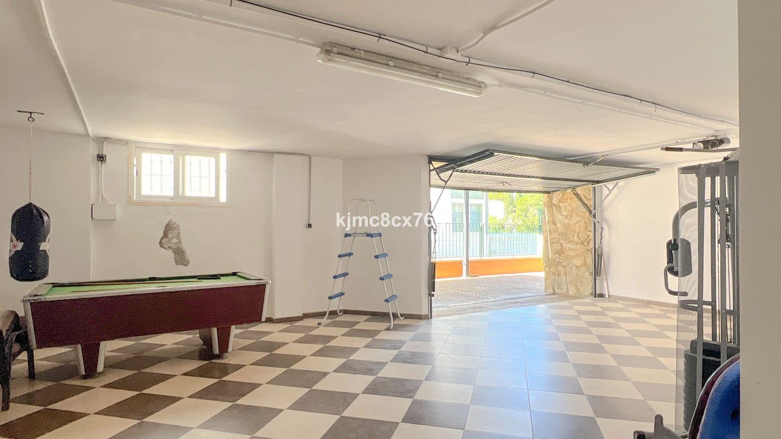 5 soveværelse Villa til salg i Calahonda - € 895.000 (Ref: 9878386)