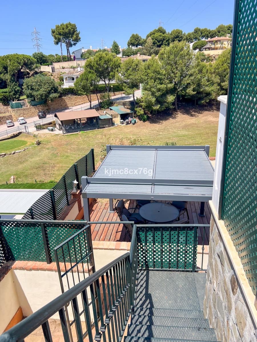 5 soveværelse Villa til salg i Calahonda - € 895.000 (Ref: 9878386)