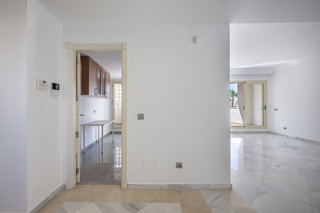 2 chambre Appartement à vendre à Aloha Golf, Marbella - 520 000 € (Ref: 9878390)