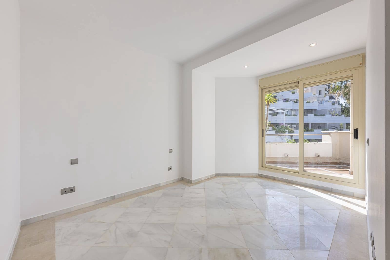 2 chambre Appartement à vendre à Aloha Golf - 520 000 € (Ref: 9878390)