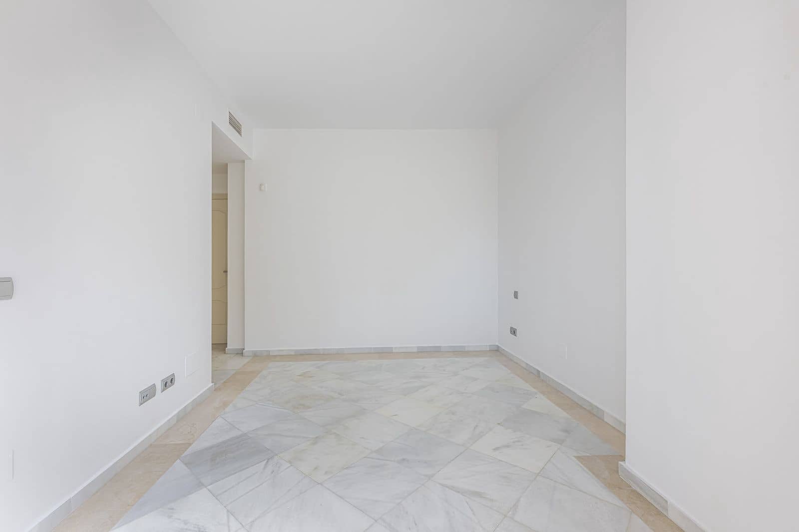 2 chambre Appartement à vendre à Aloha Golf - 520 000 € (Ref: 9878390)